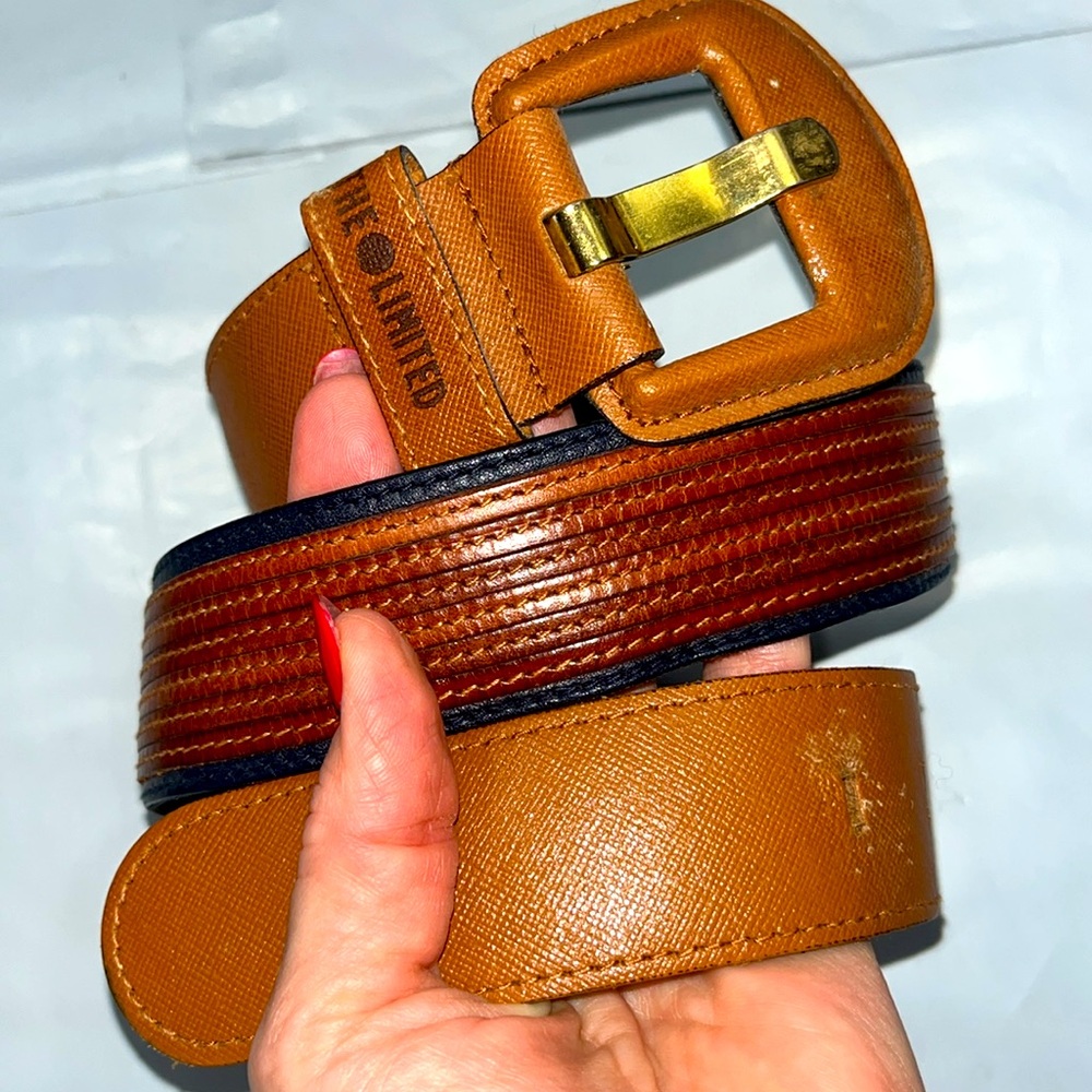 The limited brown leather belt Y2K boho black edges leather buckle 27-29” medium